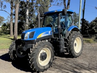 New Holland T6050