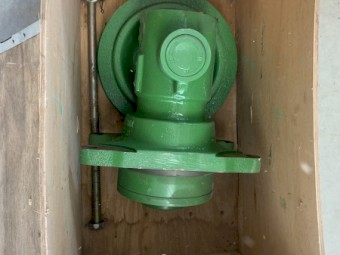 John Deere 936D front knife drive gearbox, NEW