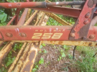 New Holland 258 Hay Rake
