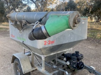 Farm Pro Grain feeder with Auger