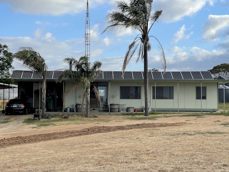 3 bedroom house for removal 