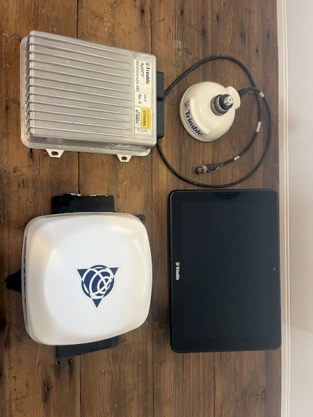 Trimble GPS GFX-1260 RTK Units