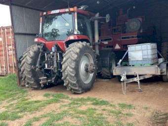 Case IH MX 220 Tractor