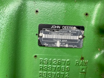 2014 John Deere 8370R Tractor