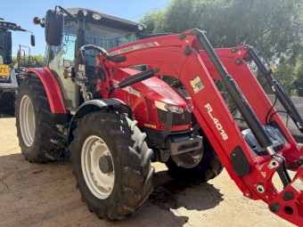 Massey Ferguson 5711S