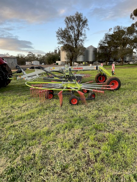 Claas 2900 Liner Hay Rake