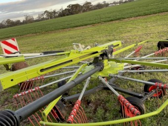 Claas 2900 Liner Hay Rake