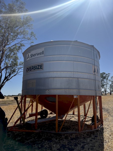 Ahrens 1511 Jumbo Field Bin