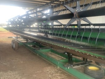 2013 John Deere 640D Draper Front