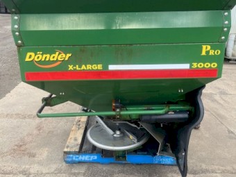 2018 Donder 3000 Fertiliser Spreader