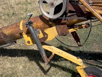Delarue grain auger