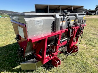 2019 Iris Agromaster Double Disc Linkage Spreader