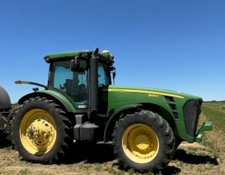 John Deere 8225R Tractor