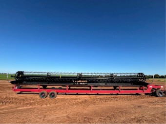 2014 MacDon FD75 45ft Flex Draper Front