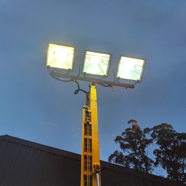 Light tower/generator