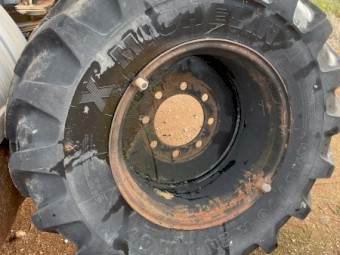 Hino GT175 4WD Spray Truck