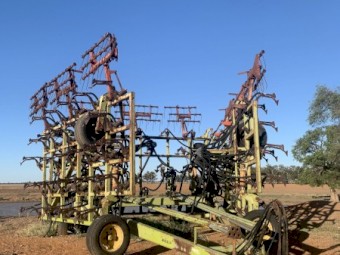 John Shearer Alfarm Airseeder