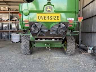2012 John Deere S670 Header
