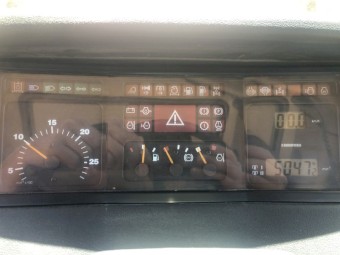 Case IH CVX 120 FWA/FWD Tractor / Front End Loader