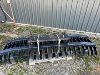 Norm Engineering Log Grab Stick Rake