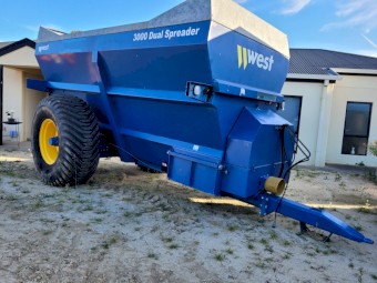 Ex Demo West 3000 Dual Spreader