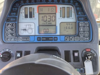 New Holland 8770 FWA