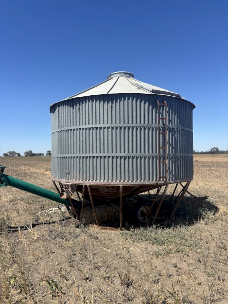 Nelson Field Bin