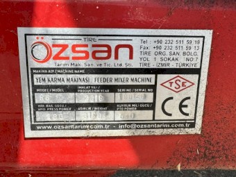 2018 Intermix R6 Feed Mixer