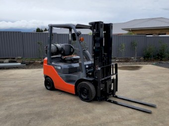 Toyota Forklift 1.8T Container Mast