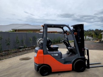 Toyota Forklift 1.8T Container Mast