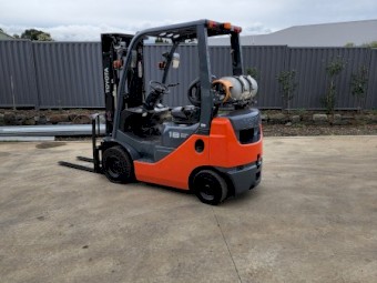 Toyota Forklift 1.8T Container Mast
