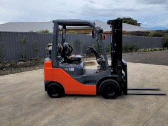 Toyota Forklift 1.8T Container Mast