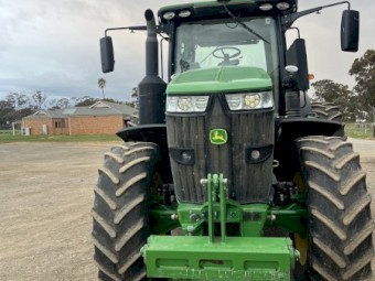 2019 John Deere 7290R Tractor