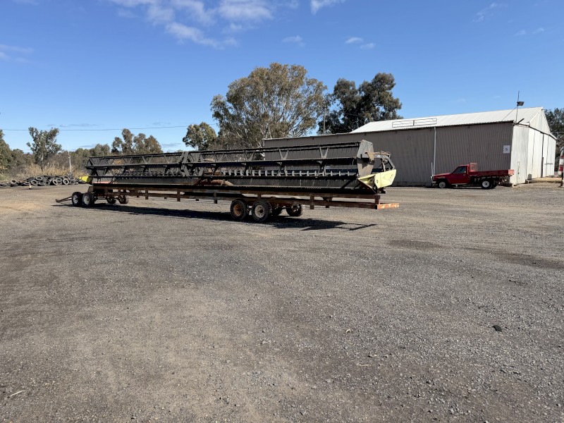 Midwest 50ft Lexion Front with Cross Auger