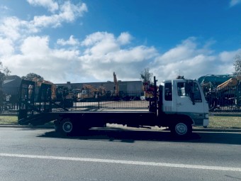 HINO FD HAWKER! BEAVERTAIL TRUCK! 