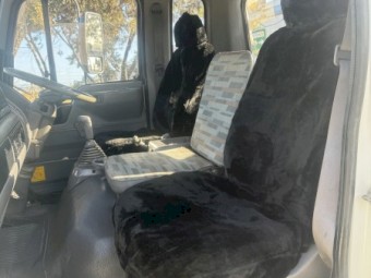 HINO FD HAWKER! BEAVERTAIL TRUCK! 