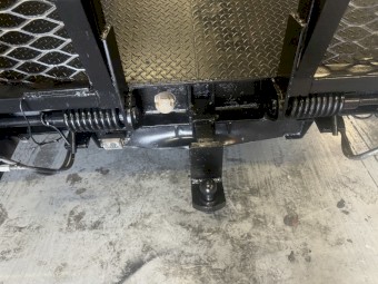 HINO FD HAWKER! BEAVERTAIL TRUCK! 