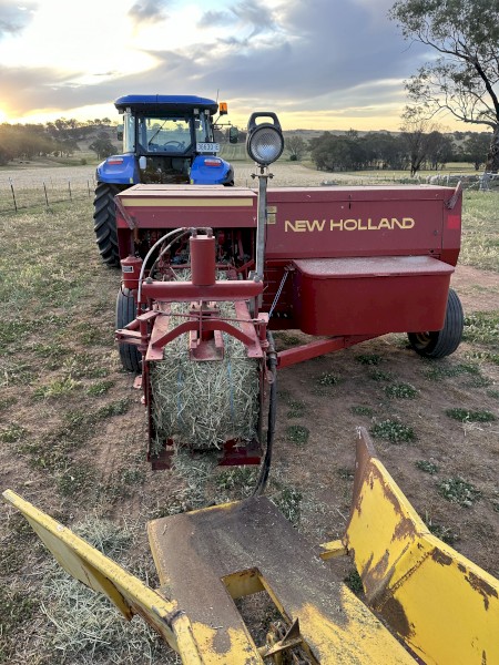 New Holland 426 and Jaden Accumulator 