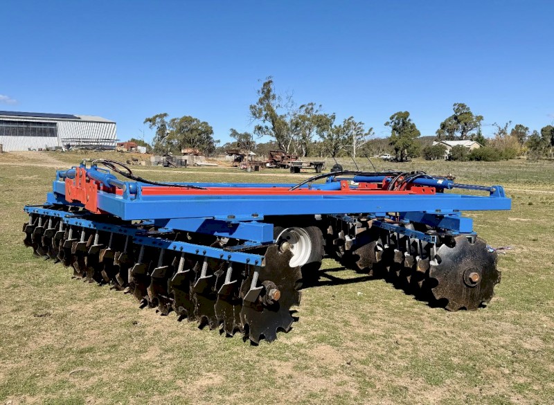 36 Row Disc Plough - Red Earth