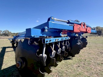 36 Row Disc Plough - Red Earth