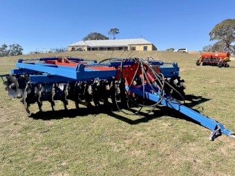 36 Row Disc Plough - Red Earth
