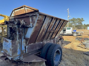 LEITH GYPSUM SPREADER