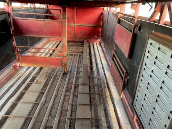 4x2 Barry Stoodley A Livestock Trailer