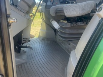 2013 John Deere 6125 M