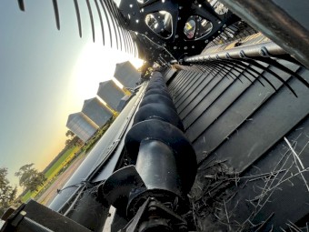 2005 Case IH 2388 Extreme Header with 2062 36ft Front