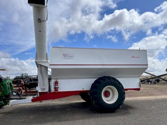 Barber Engineering 24 ton Chaser Bin