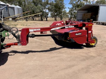 2006 New Holland 1411 Mower Conditioner