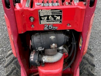 Dingo K9-4 Skid Steer Mini Digger w/ 4-in-1 & GP Bucket