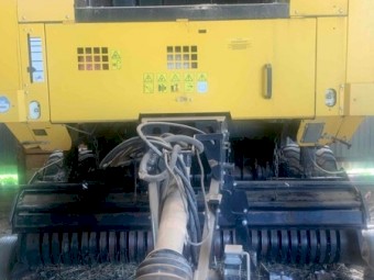 Under Auction - (A159)  New Holland BR7060 Round Baler 