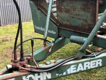 John Shearer Twin Bale Feeder